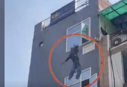 दिल्ली में वैलेंटाइन डे पर सनसनी: विश्वास नगर के संतोष रेजिडेंसी होटल से युवती ने लगाई छलांग, हालत स्थिर